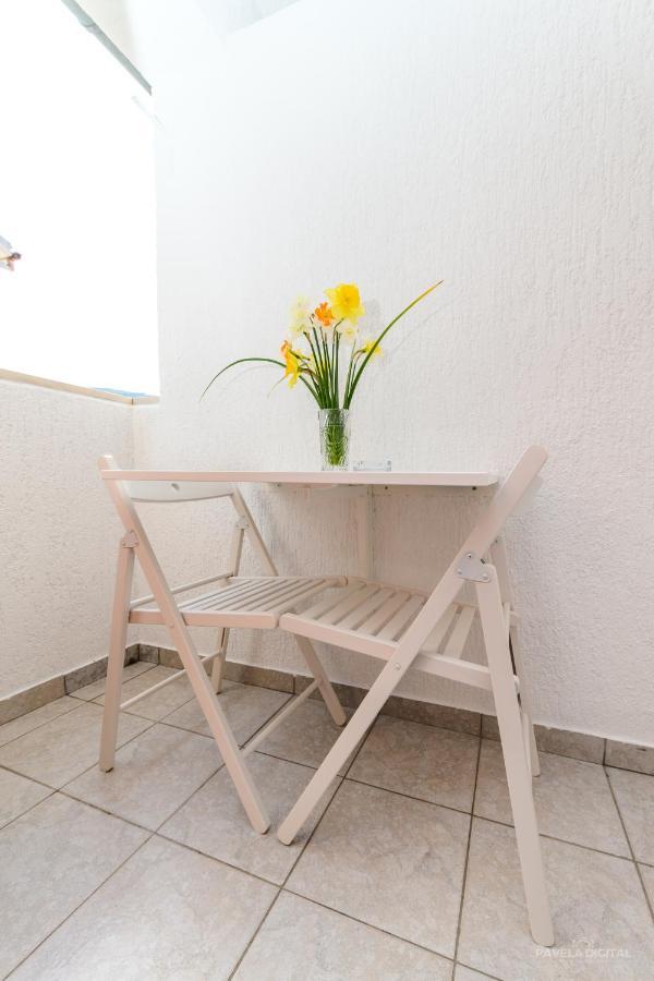 Sobe I Apartman Mareta Miholascica Exterior photo