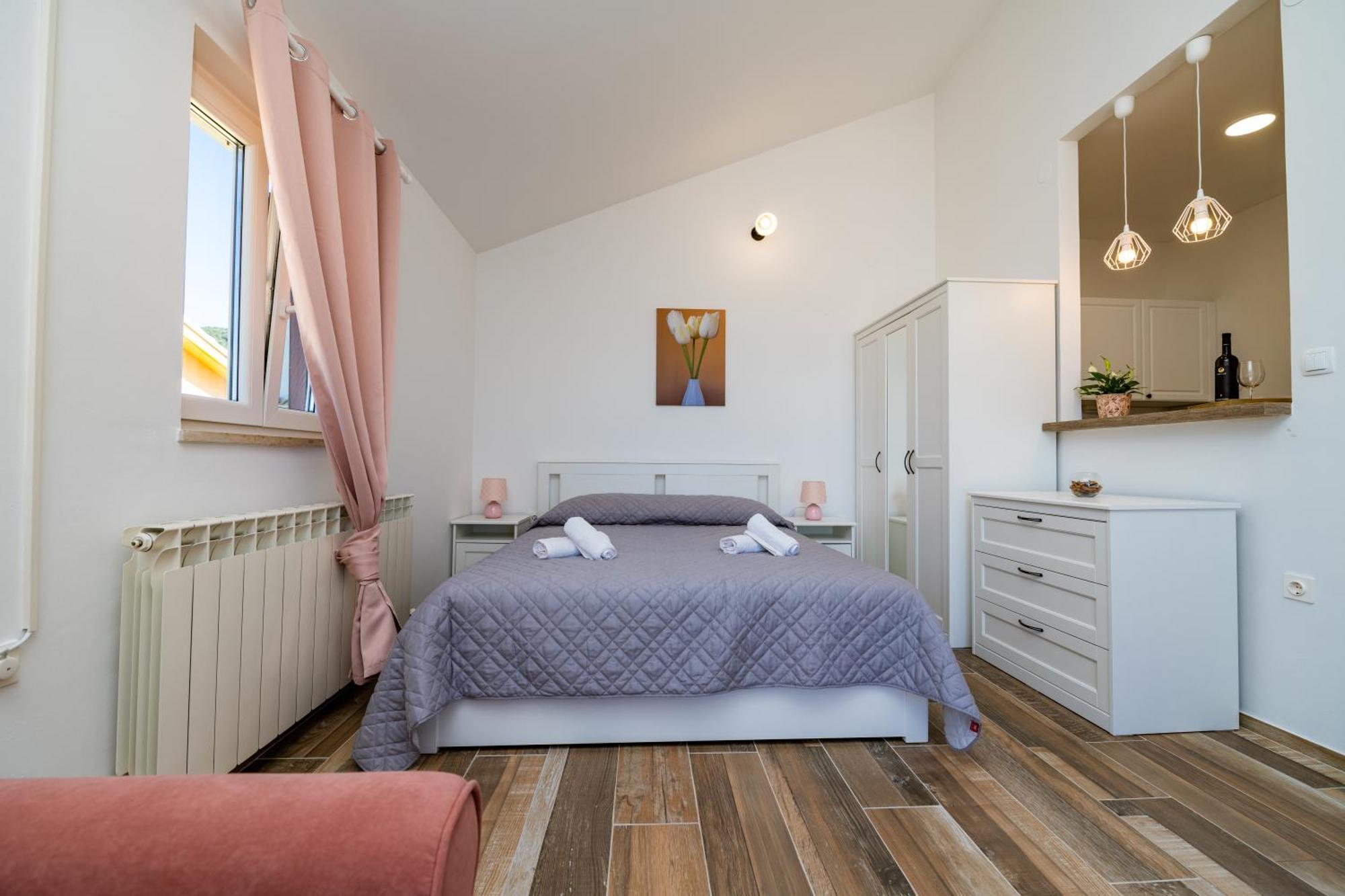 Sobe I Apartman Mareta Miholascica Exterior photo