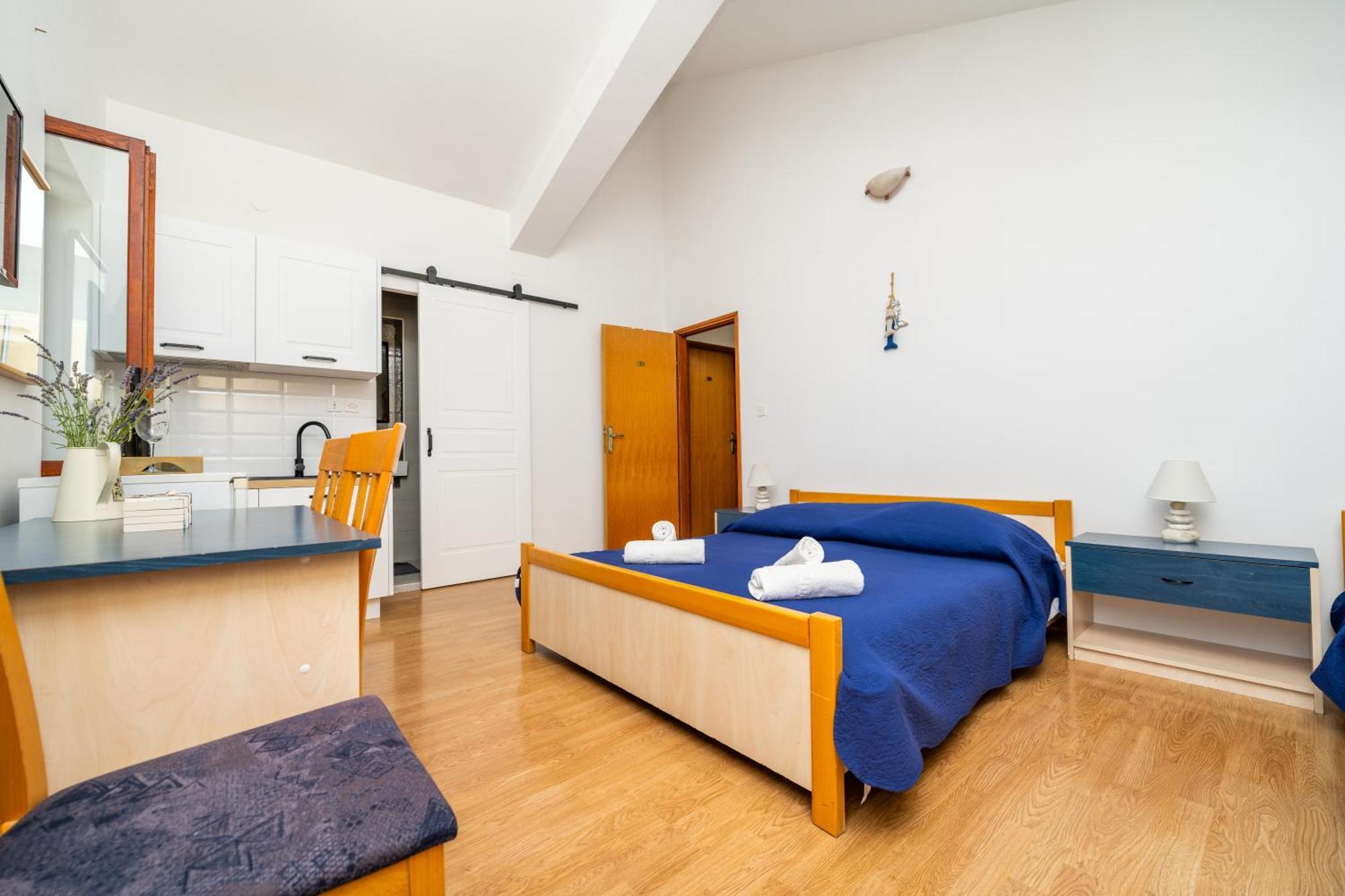 Sobe I Apartman Mareta Miholascica Exterior photo